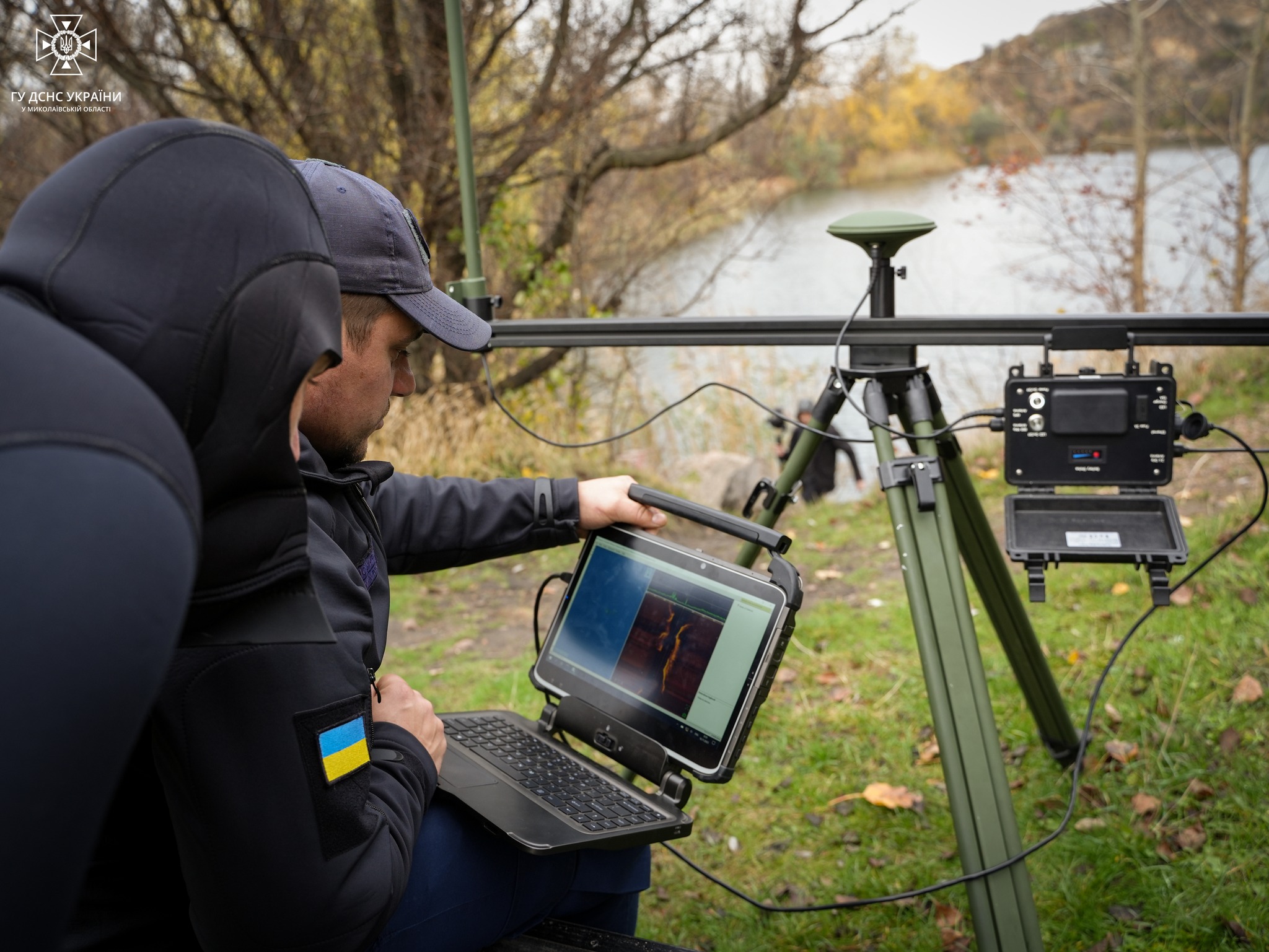 Водолази ДСНС Миколаївщини за допомогою роботів розміновують водойми (фото)