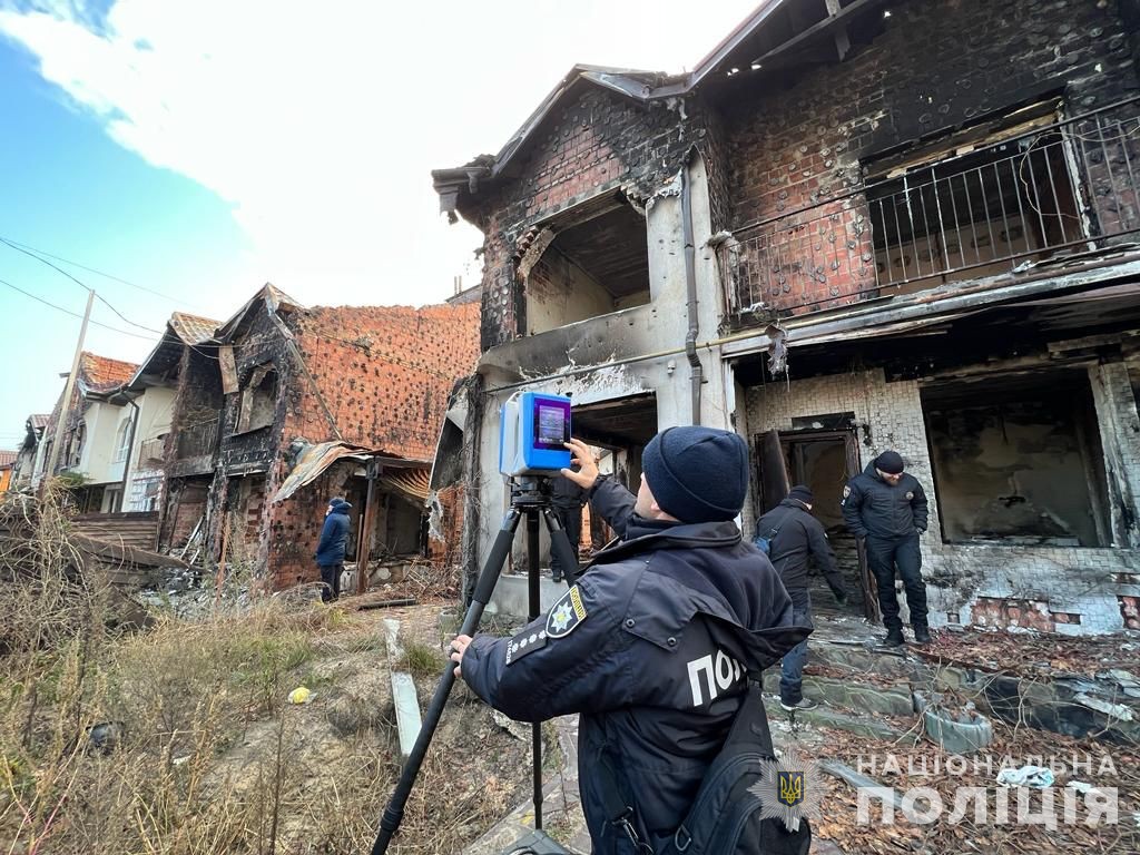 Новітні технології допоможуть херсонським криміналістам швидше та безпечніше фіксувати злочини ворога (фото)