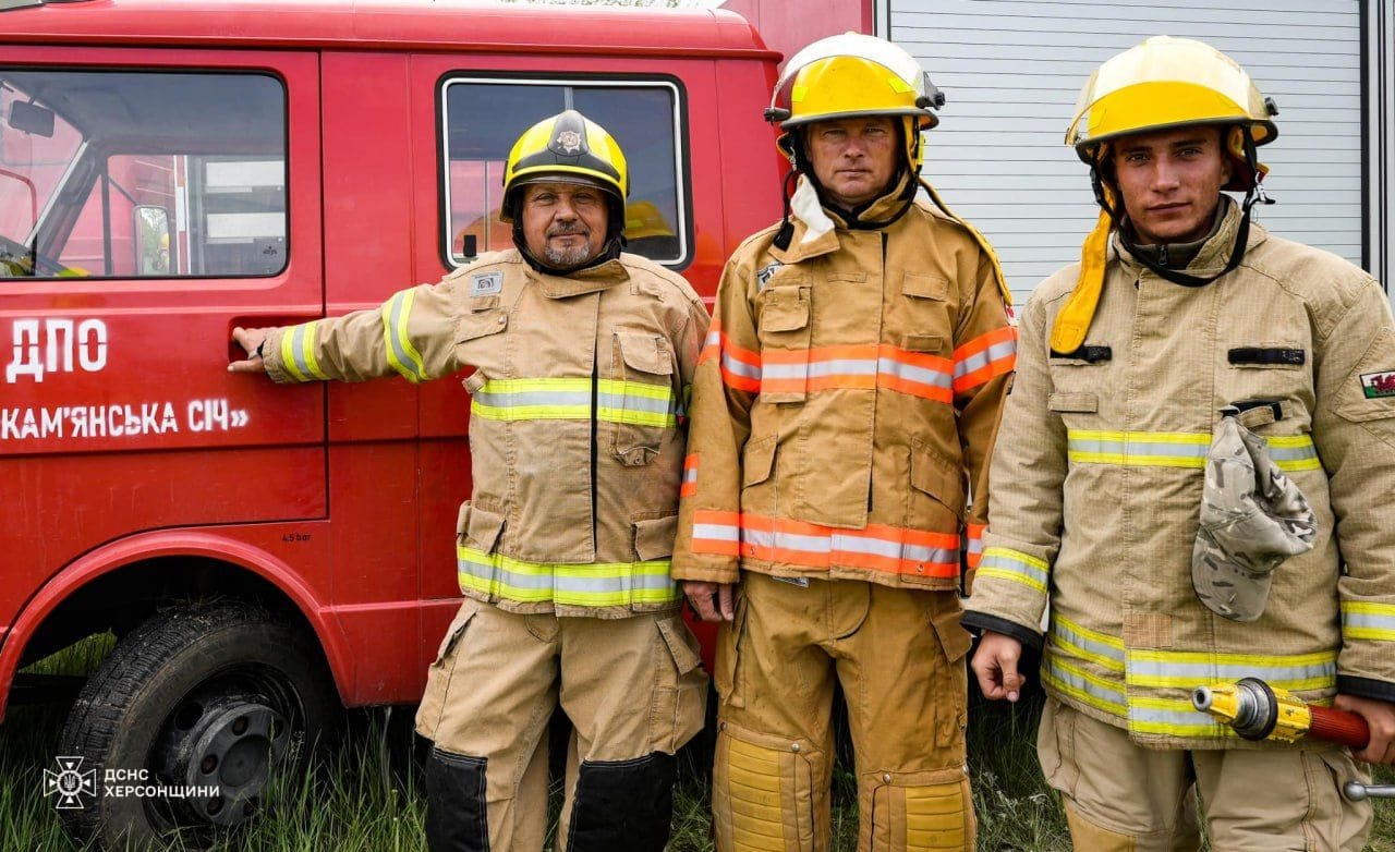 Коли небайдужі об’єднуються: у кожній громаді Херсонщини створені добровольчі пожежні батальйони (фото)