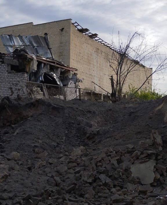 Російські війська вкрили вогнем будинки у Станіславі, а в Бериславі – влучили по школі