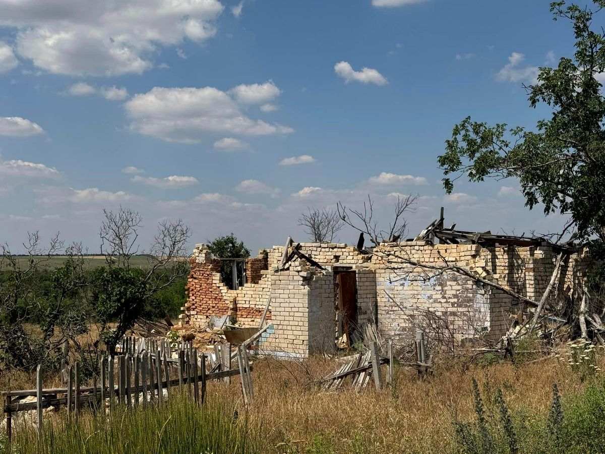 Знищені села Херсонщини: чи повертатимуться люди туди, де ні житла, ні роботи? (фото)