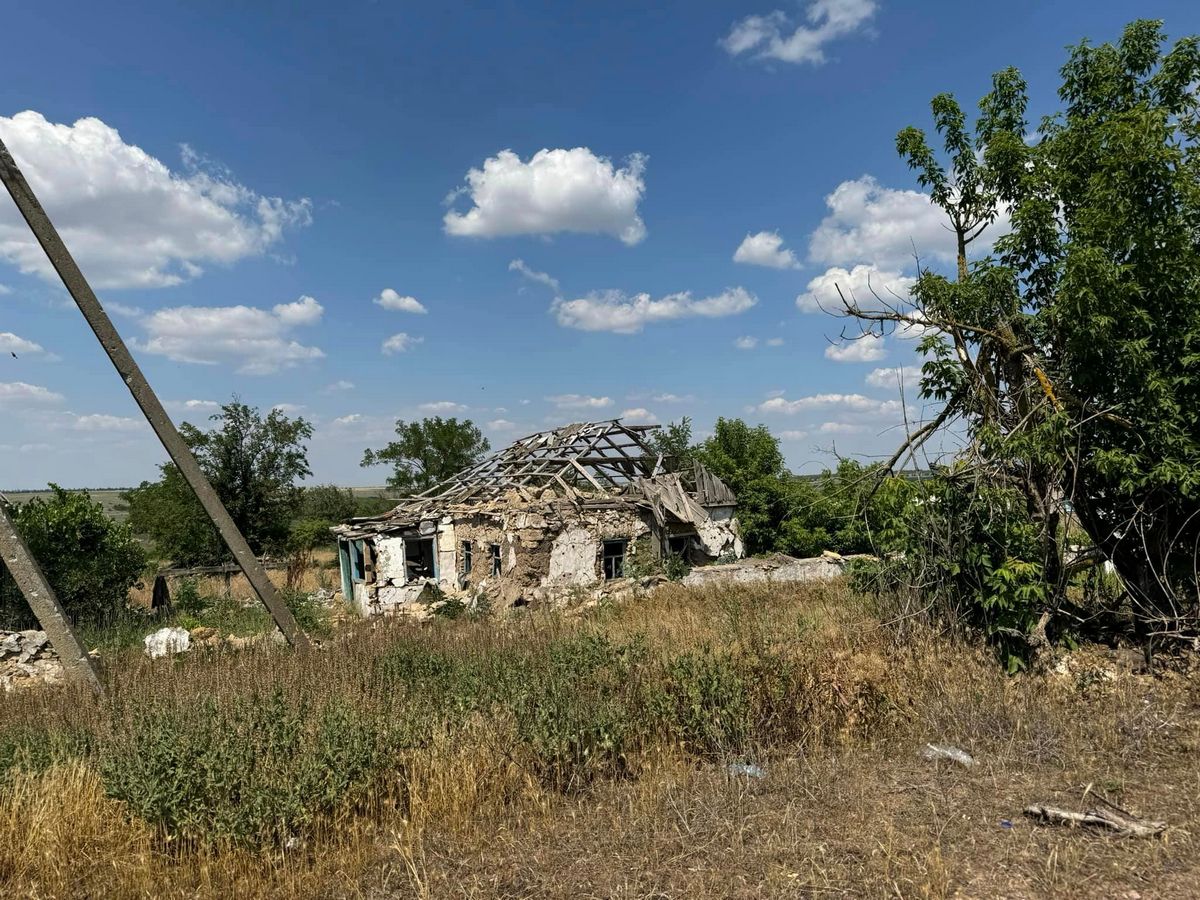 Знищені села Херсонщини: чи повертатимуться люди туди, де ні житла, ні роботи? (фото)