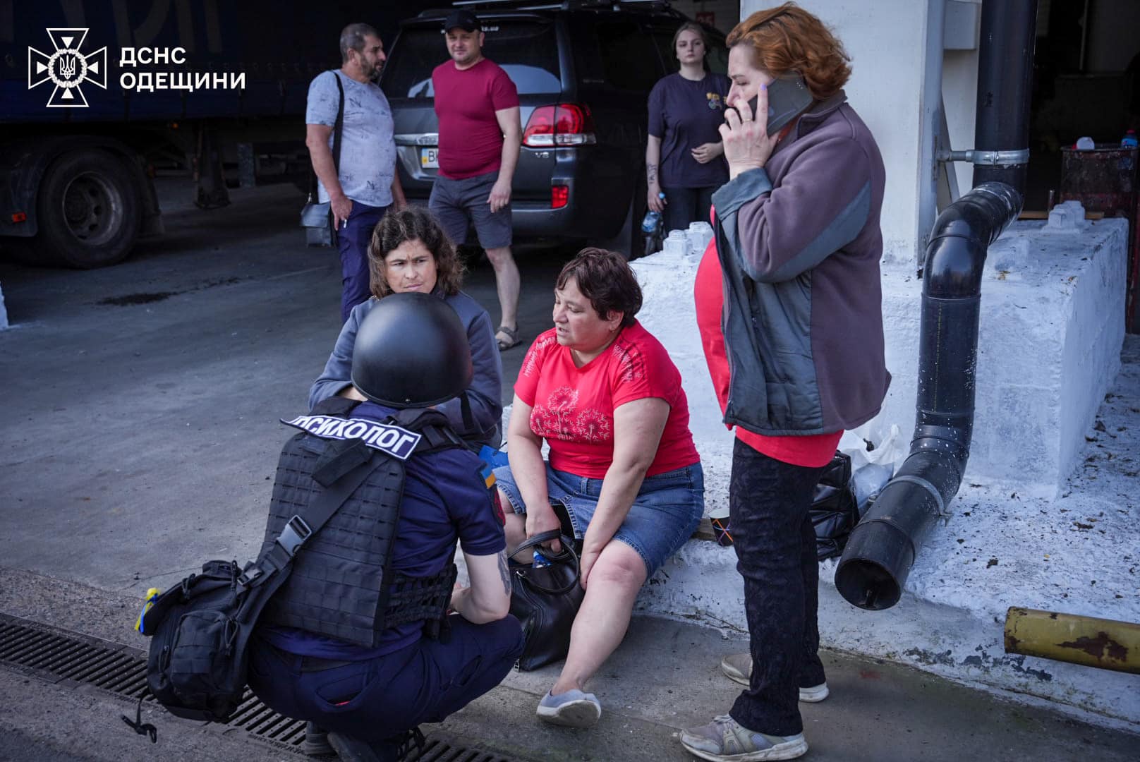 Ракетний удар по Одесі: рятувальники ліквідували масштабну пожежу (фото)