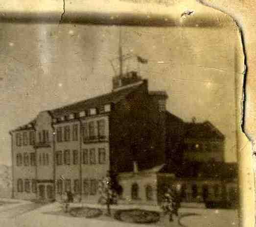 Херсонський морський коледж: 190 років історії та повторне знищення будівлі окупантами (фото)
