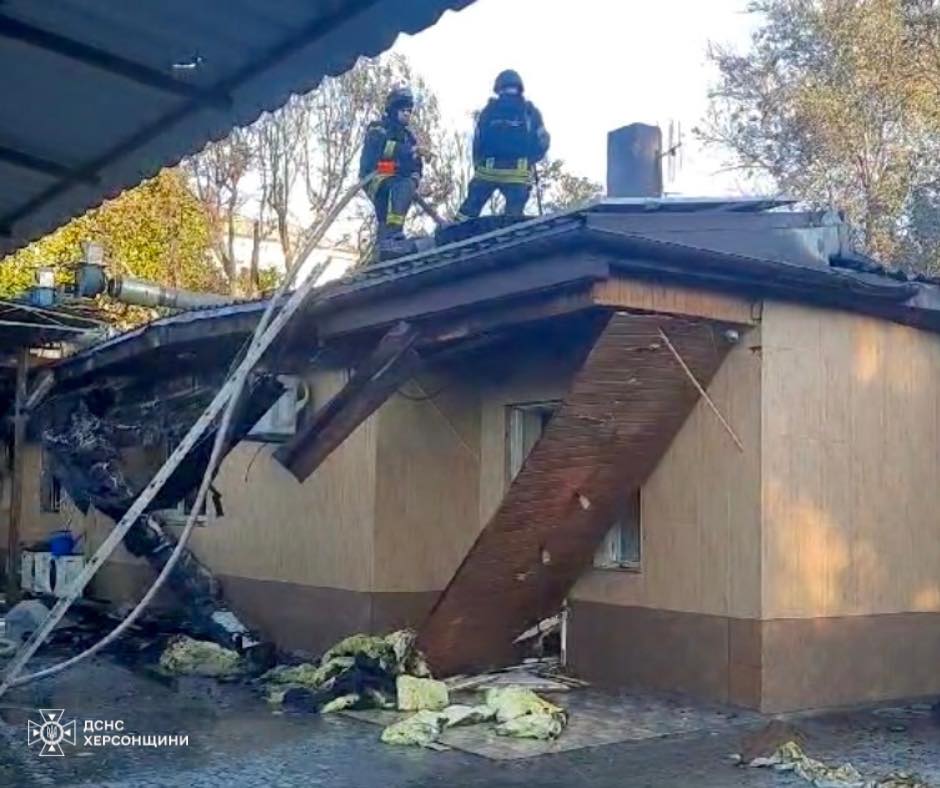 Рятувальники Херсонщини ліквідували 21 пожежу, спричинену ворожими обстрілами (фото)