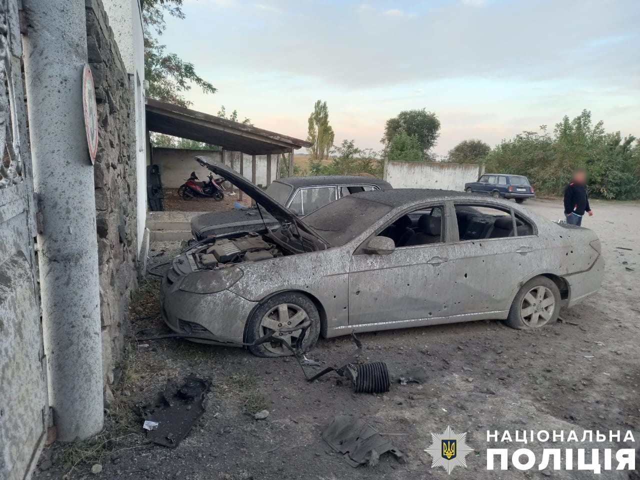 Пошкоджені приватні будинки, банк, дитсадок та медзаклад: наслідки російських обстрілів на Херсонщині (фото)