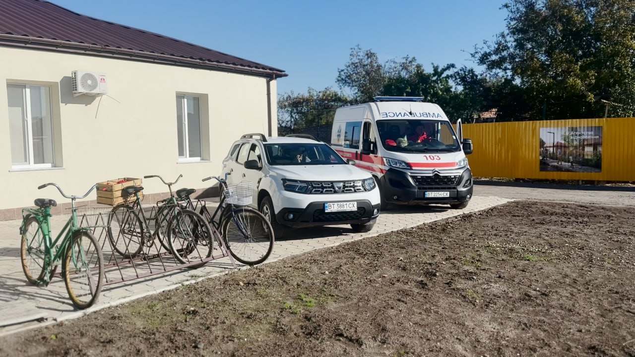 У Чорнобаївській громаді відновили медзаклад, пошкоджений окупантами (фото)