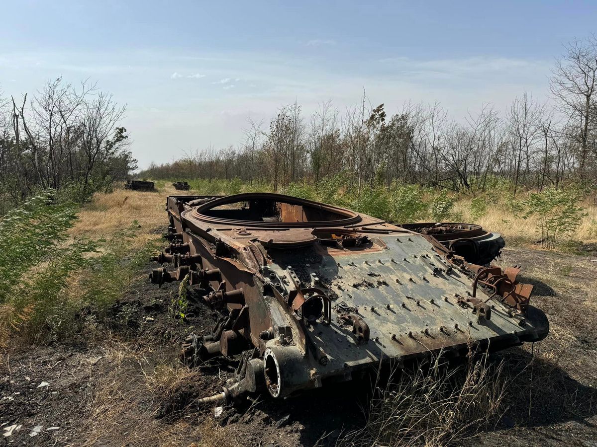 Незрима присутність окупантів: чому на полях звільненої Херсонщини досі купа військового брухту (фото)