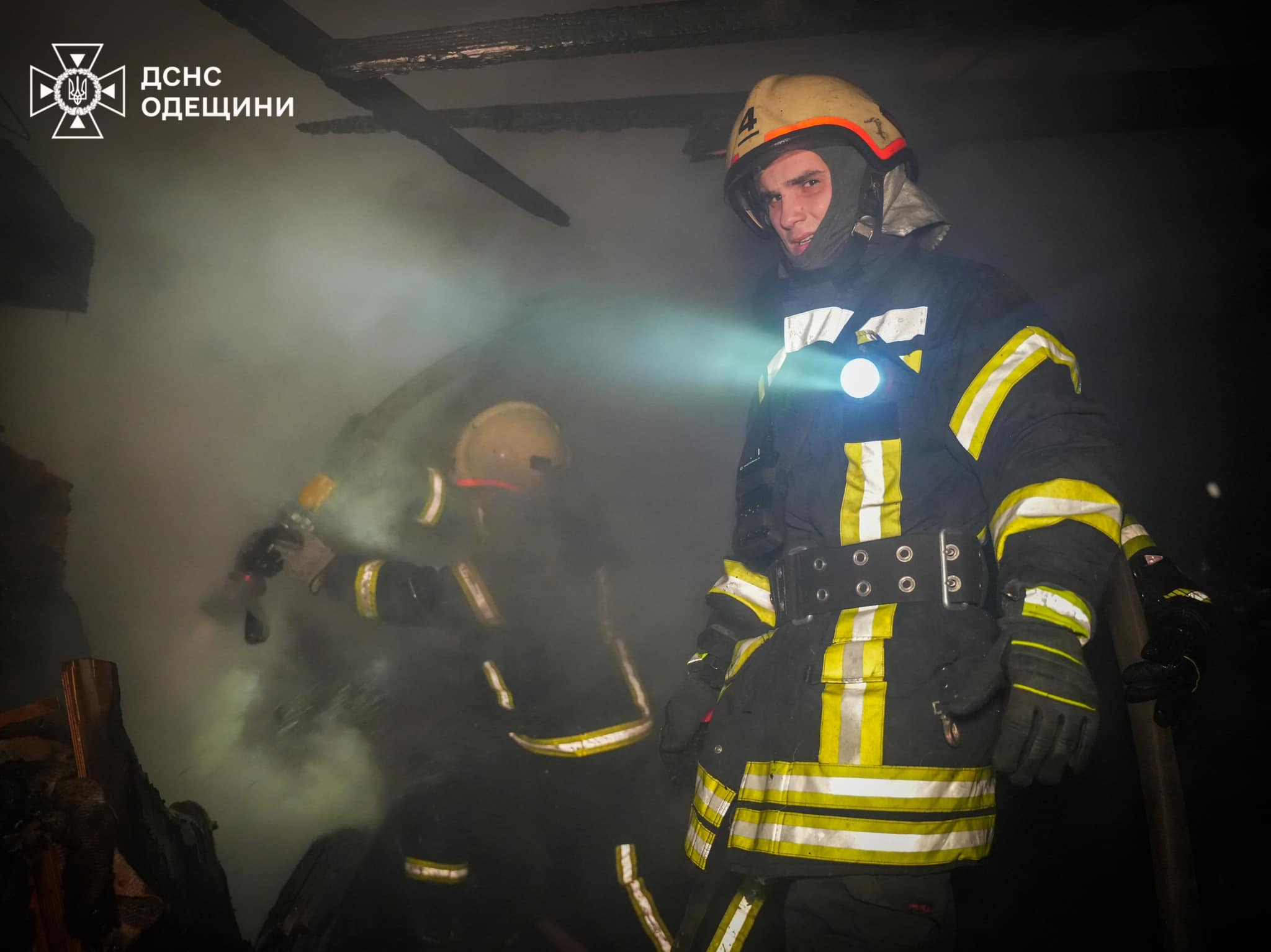 Постраждали люди, пошкоджено будинки, загинув собака: росіяни знову вдарили по Одесі дронами (фото)