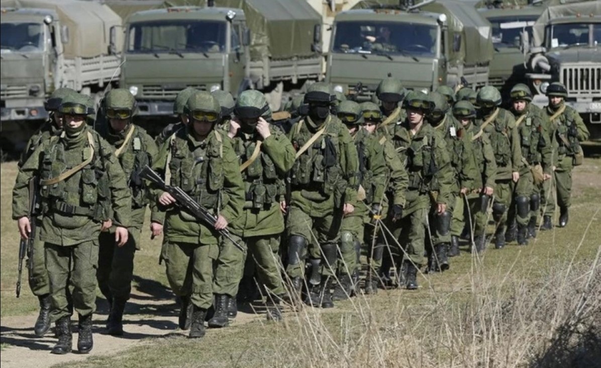 Росія готується мобілізувати українців на окупованій частині країни – британська розвідка