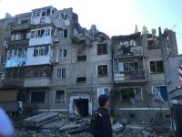 Влучення ракети в житловий будинок у Миколаєві: «Забрали, зламали, пошматували сьогодні чиїсь життя»