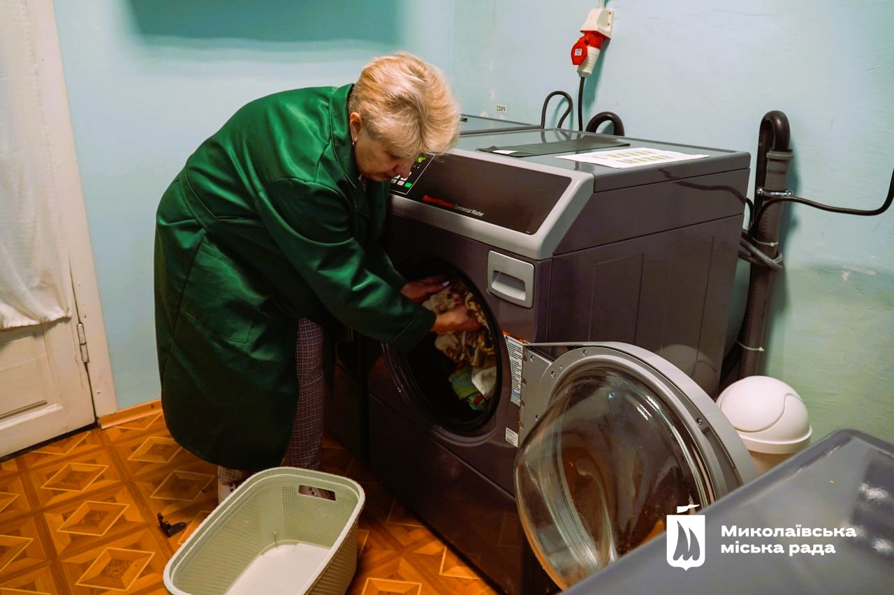 У Миколаєві містяни та переселенці можуть безкоштовно попрати речі в соціальних пральнях, - адреси