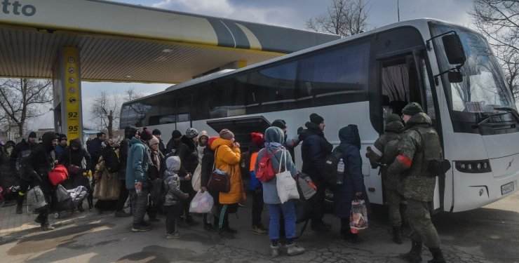 Депортація, а не «відпочинок»: чинна влада закликає жителів Херсонщини не вірити окупантам і не їхати в РФ