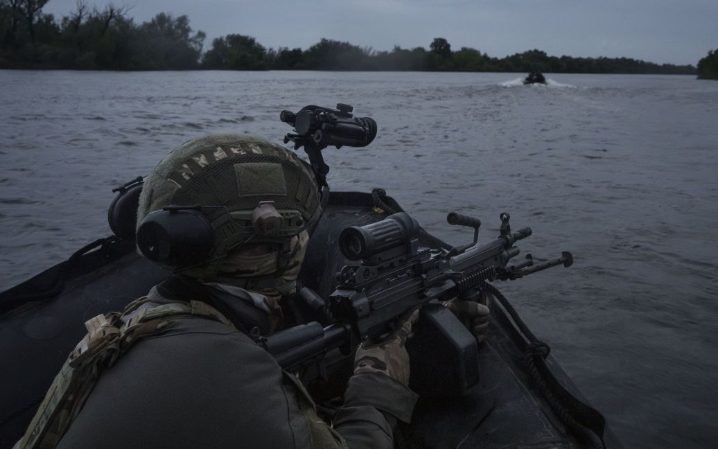 Підрив Каховської ГЕС все ускладнив: прикордонники – про бойові завдання на лівобережжі Херсонщини (відео)