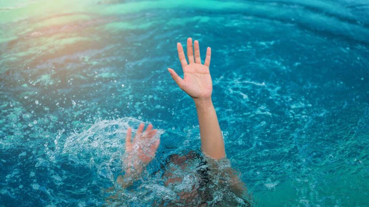 Жертви води: у Миколаєві на пляжі потонув чоловік, на Одещині – дитина