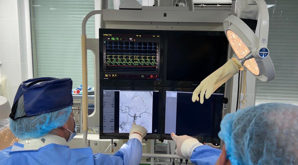  В Одесі лікарі успішно провели надскладну операцію на аорті інноваційним методом 