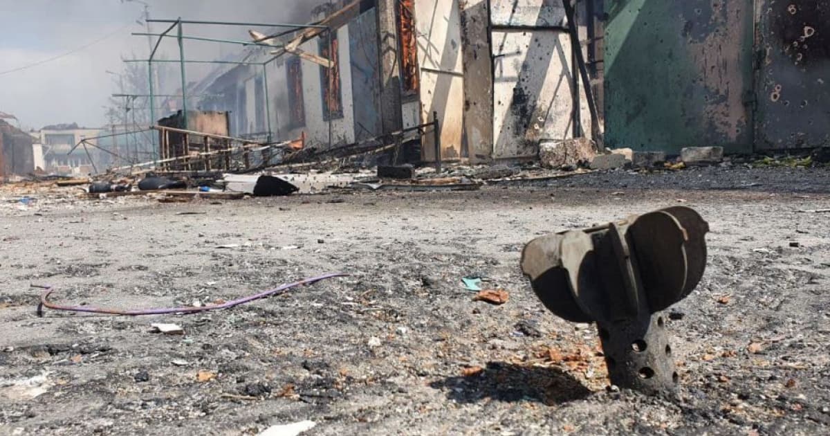 На Херсонщині окупанти били по житлових кварталах – пошкоджено 21 будинок, 8 людей поранено
