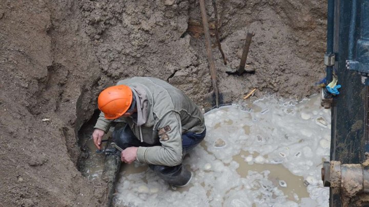 У Миколаєві сталося повне руйнування частини водопровідної мережі