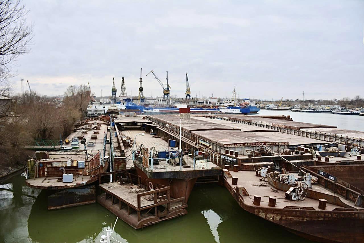 Ексдепутати Одеської облради викрали 32 судна державної компанії, переробили їх та привласнили