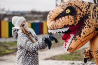 Розваги під обстрілами: як одеські волонтери створюють свято для дітей у селах Херсонщини