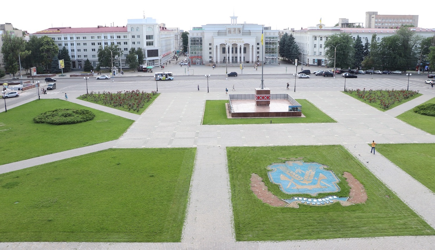 1000 днів повномасштабної війни: площа Свободи – місце сили та незламності херсонців (фото)