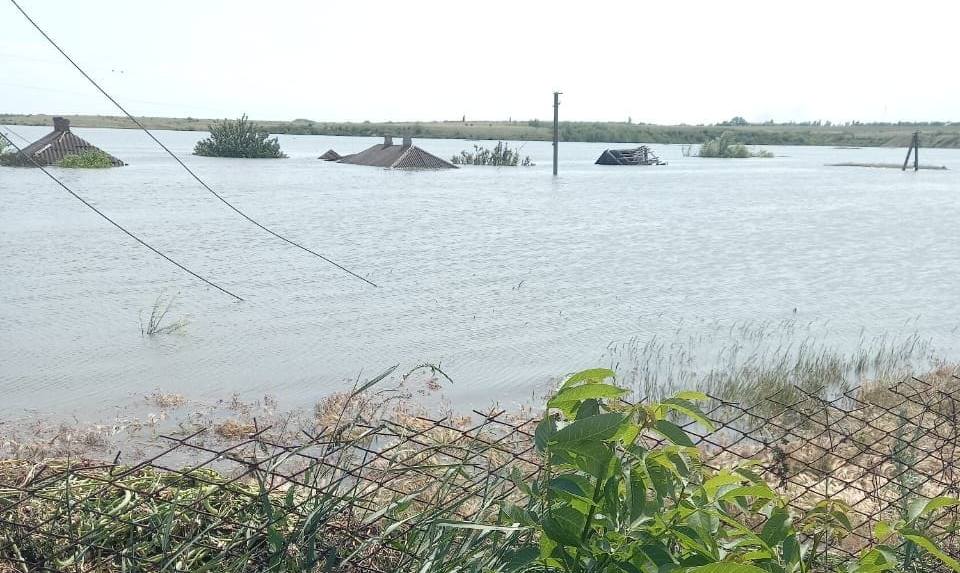 Ситуація на третій день катастрофи: площа затоплення Херсонщини та рівень води у водосховищі