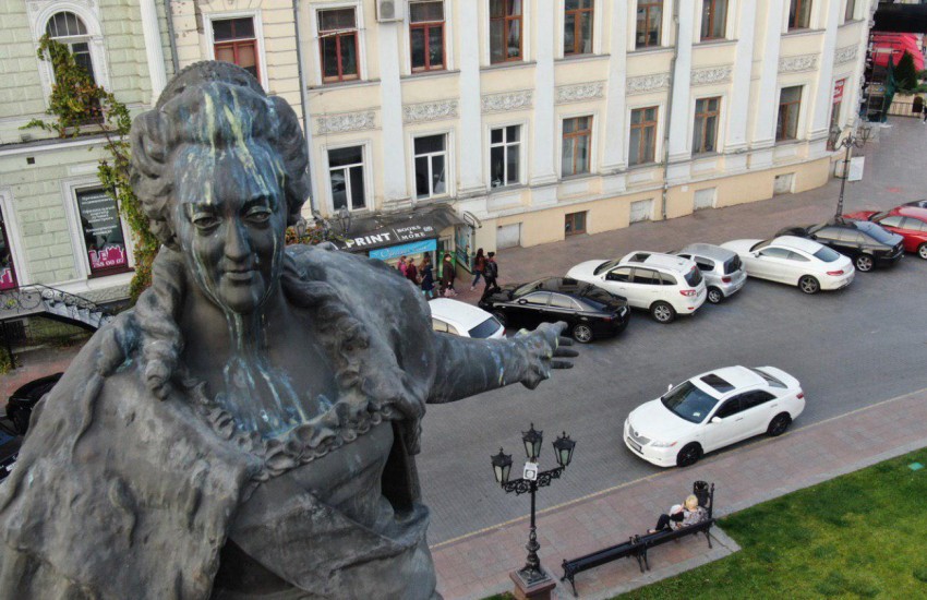 В Одесі влада ніяк не може вирішити долю пам’ятника Катерині ІІ
