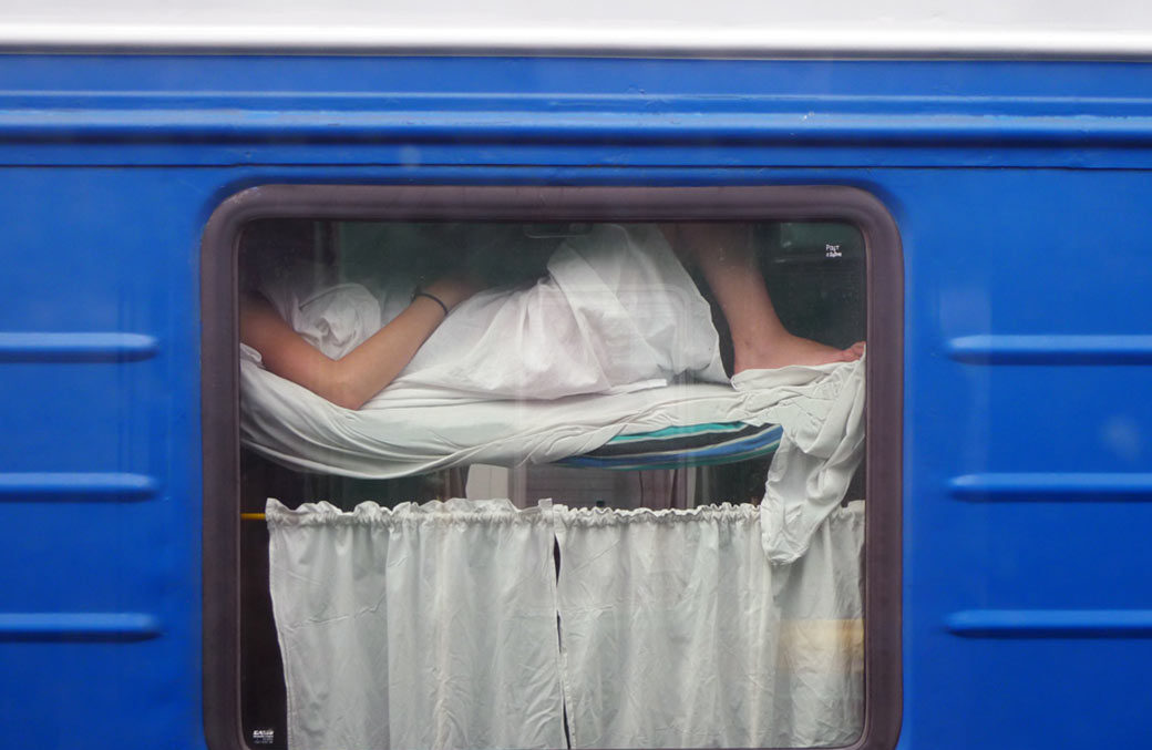 Постільна білизна в потягах здорощала: українці діляться досвідом економії