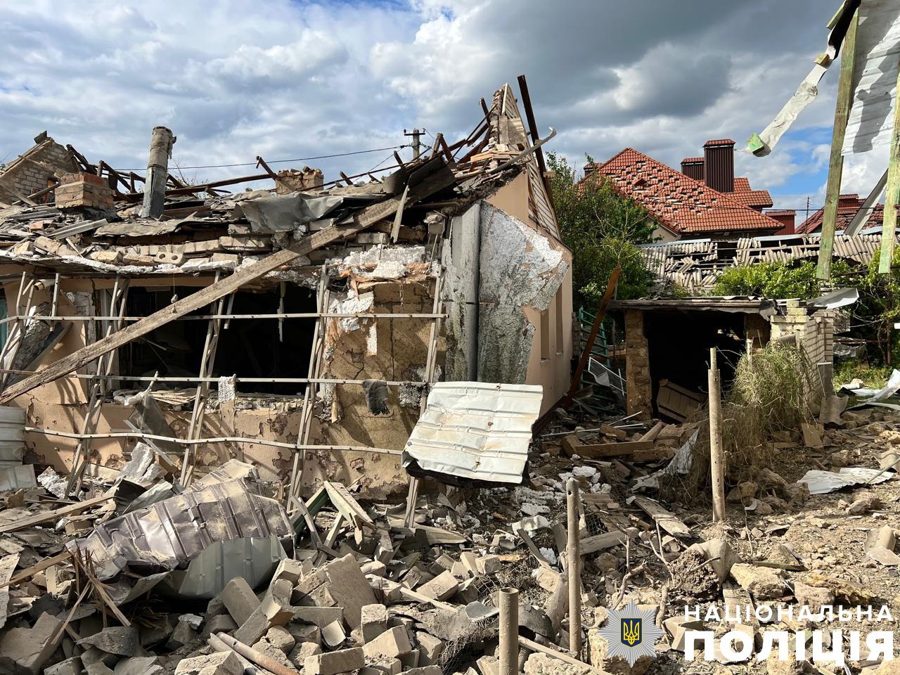 Пошкоджено житлові будинки, освітній заклад, газопроводи: наслідки обстрілів Херсонщини