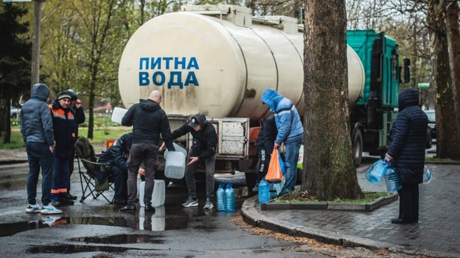 Регулярні відключення світла ще більше ускладнили ситуацію з водою в Миколаєві 