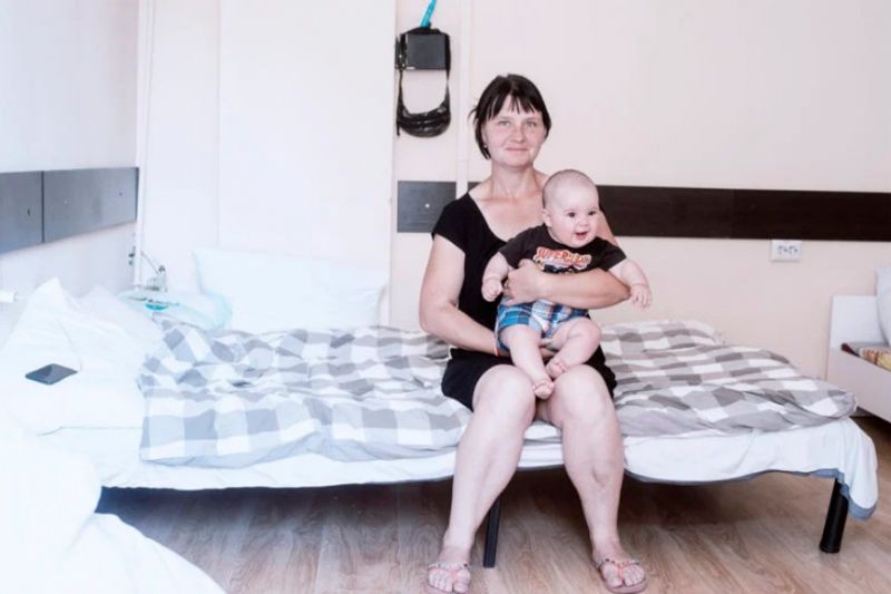 «Люди мусили жити по підвалах, а російські військові - у їхніх квартирах» - жителька Снігурівки про окупацію