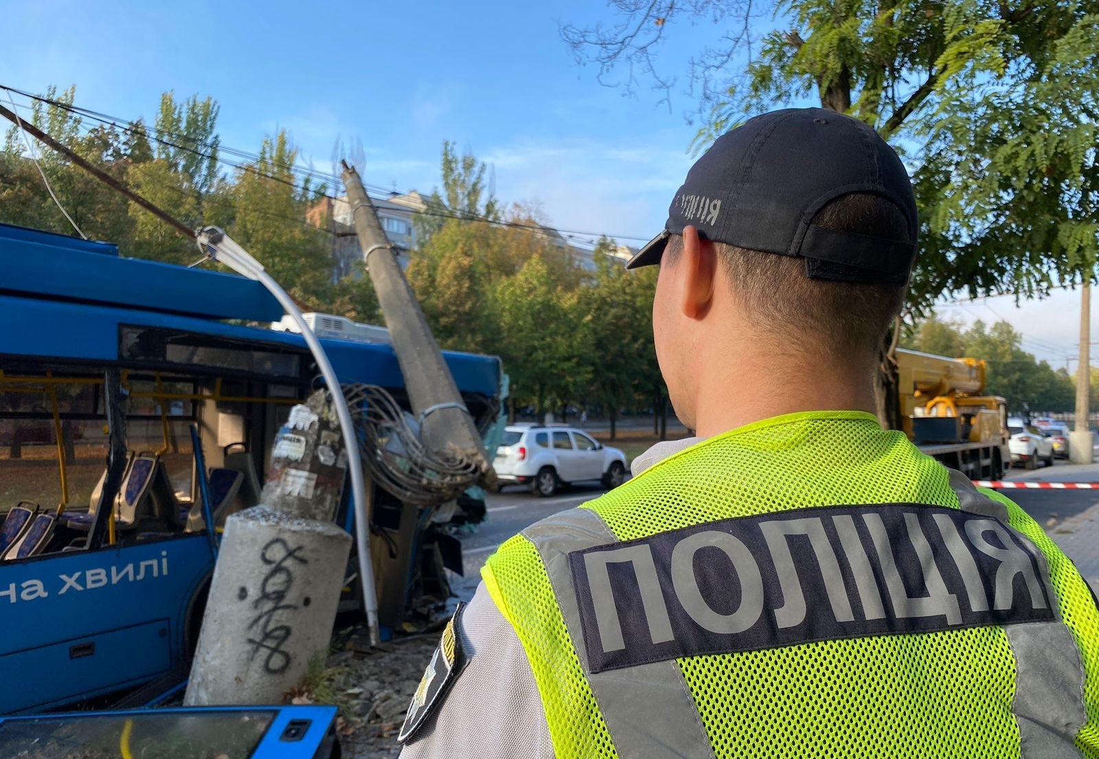 У Миколаєві тролейбус в’їхав у стовп: постраждали 15 пасажирів