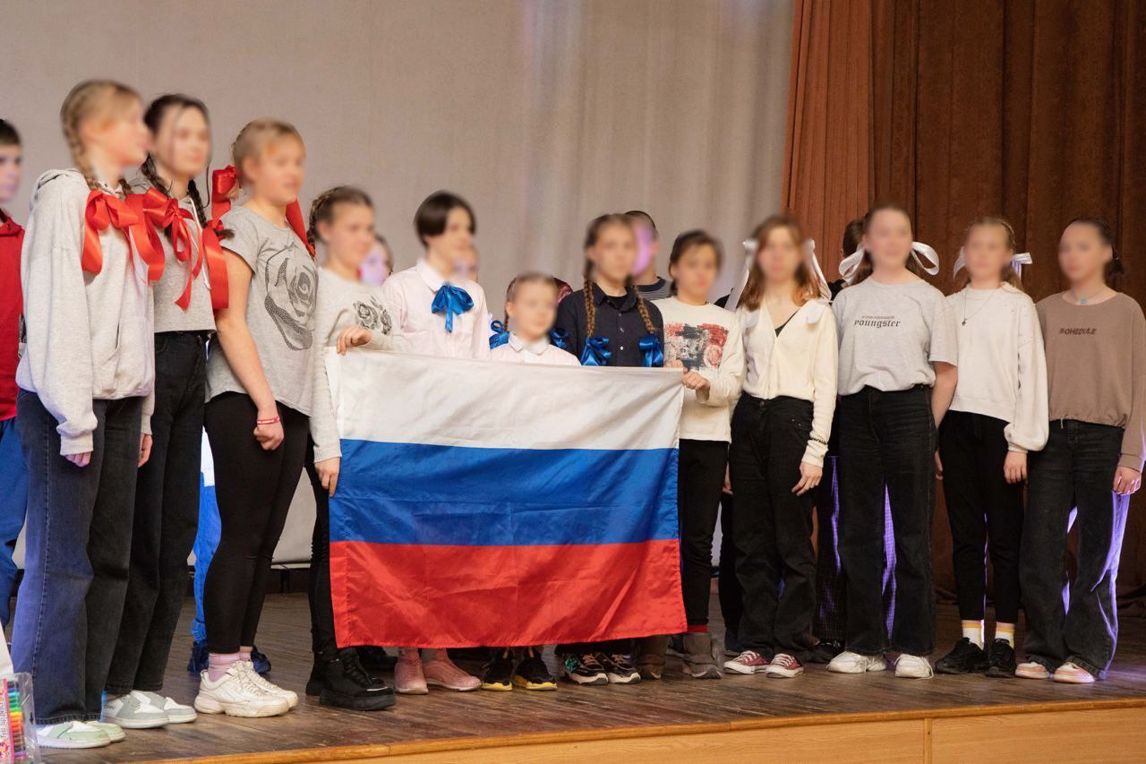 Діти окупованої Херсонщини – під тотальним тиском Кремля