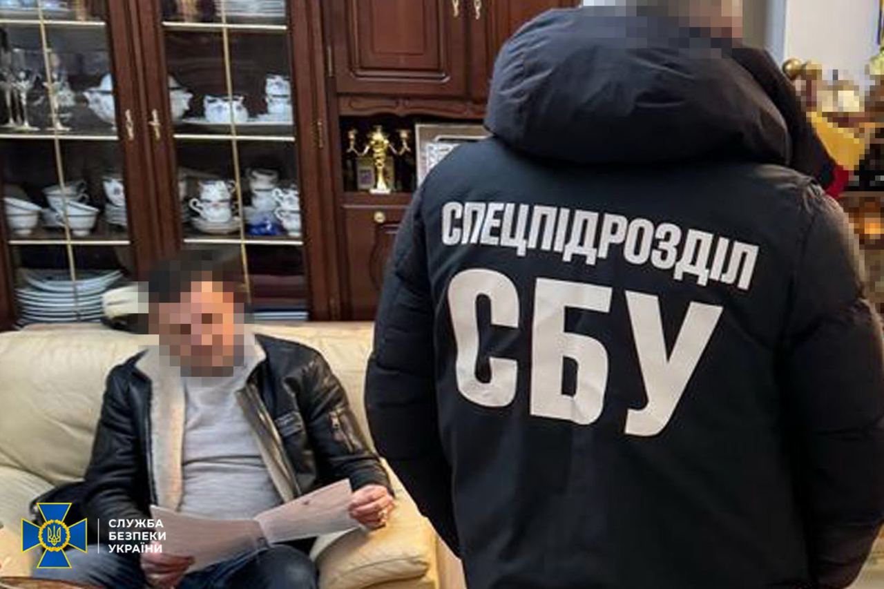 На Одещині суддя за хабарі допомагав ухилянтам виїжджати за кордон: подробиці