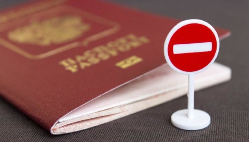 Окупанти продовжують створювати фейки із видачею своїх паспортів