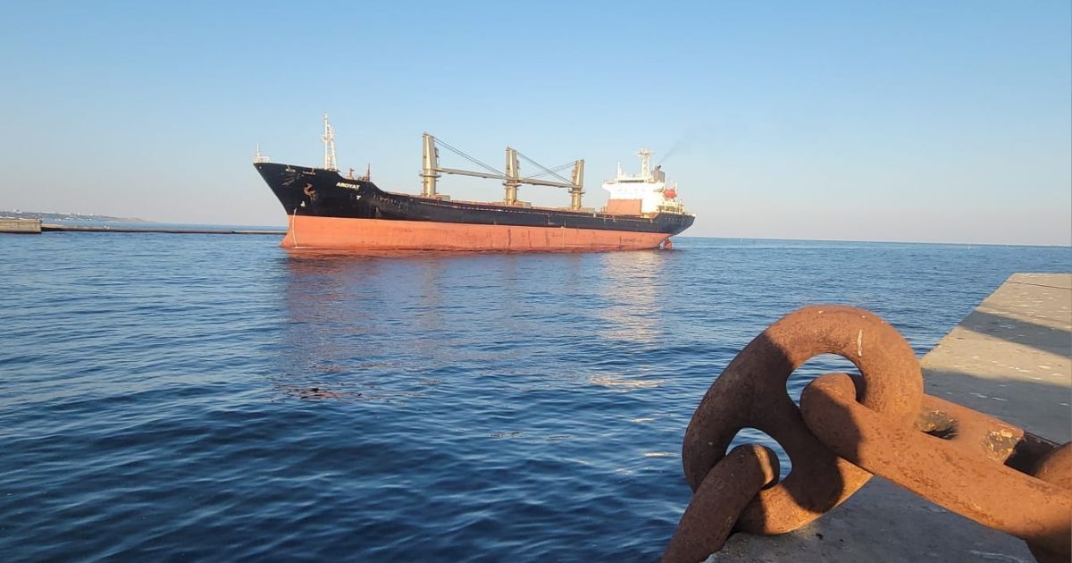 Тимчасовий морський коридор: з портів Одещини вийшли ще три завантажені судна