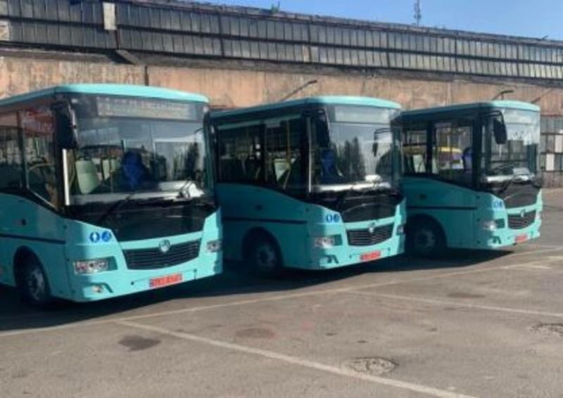 Сьогодні у Херсоні 28 автобусів обслуговують 14 міських маршрутів