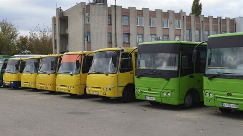 25 березня автобуси курсуватимуть за 21 маршрутами