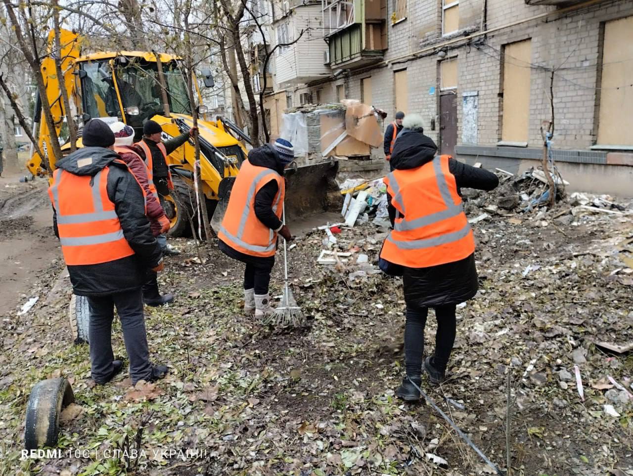 Жителі Херсонщини, які працюють в умовах інтенсивних обстрілів, отримуватимуть підвищені зарплати