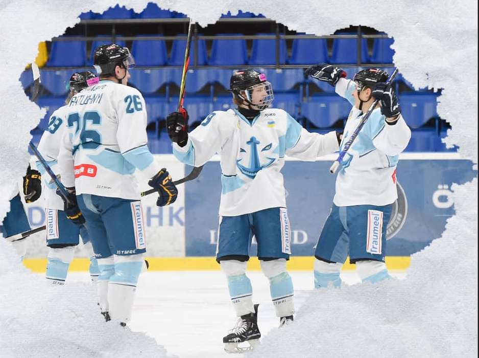 Херсонський «Дніпро» переможно завершив регулярний чемпіонат з хокею, попереду – півфінал