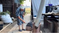 Готують на "буржуйках": жителі прифронтового села на Миколаївщині майже місяць без газу