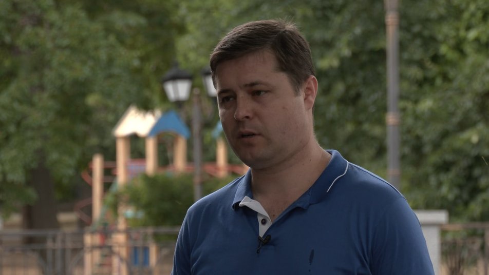 Як окупанти утримують полонених на Херсонщині – розповідь звільненого з полону голови ОТГ