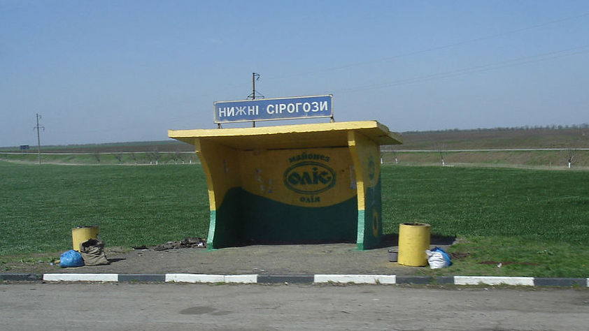 Нижньосірогозька громада. Життя в окупації: заробітки під обстрілами та магазин у кожному дворі