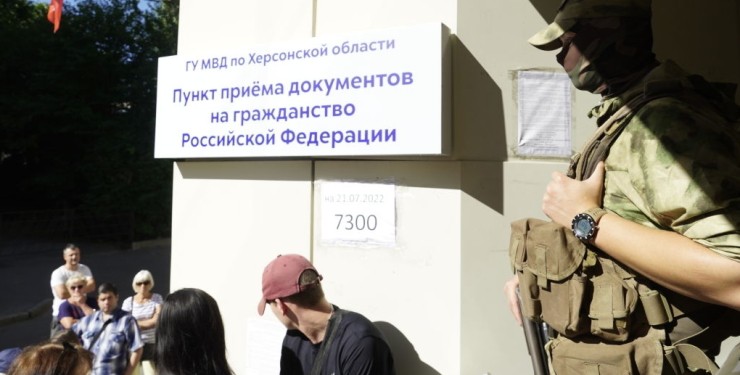 «Втрата Херсона для росіян болюча – вони багато вклали у пропаганду», – політолог Молчанов