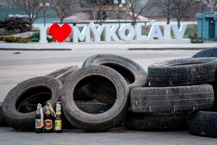 «Усі перебувають у збудженому стані та стані постійної небезпеки». Жителі Миколаєва чекають на перемогу