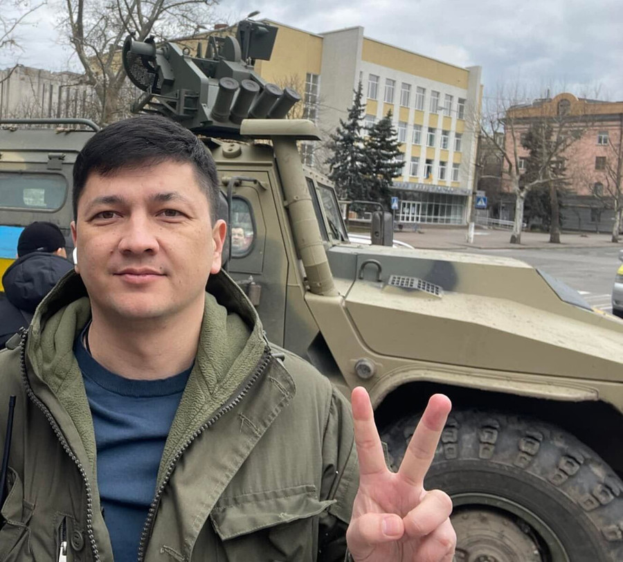 Віталій Кім показав техніку, яку російські військові продали нашим бійцям