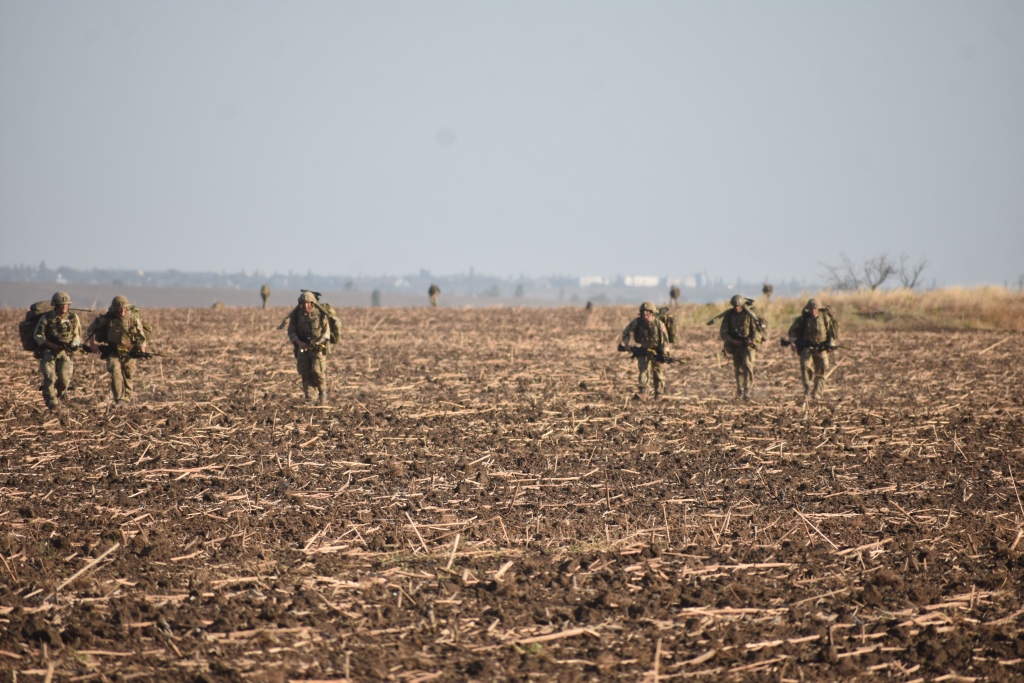 Російська колона бронетехніки наступала на Миколаїв через полігон, який 79-та бригада «пристрілювала» 20 років