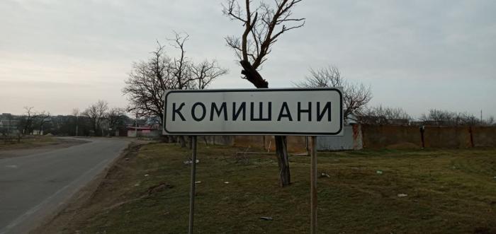 Спочатку в окупації, тепер під обстрілами. Як живуть люди в Комишанах під Херсоном