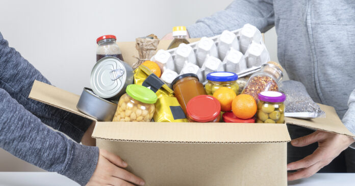 Вже 17 тисяч херсонців отримали продуктові сертифікати