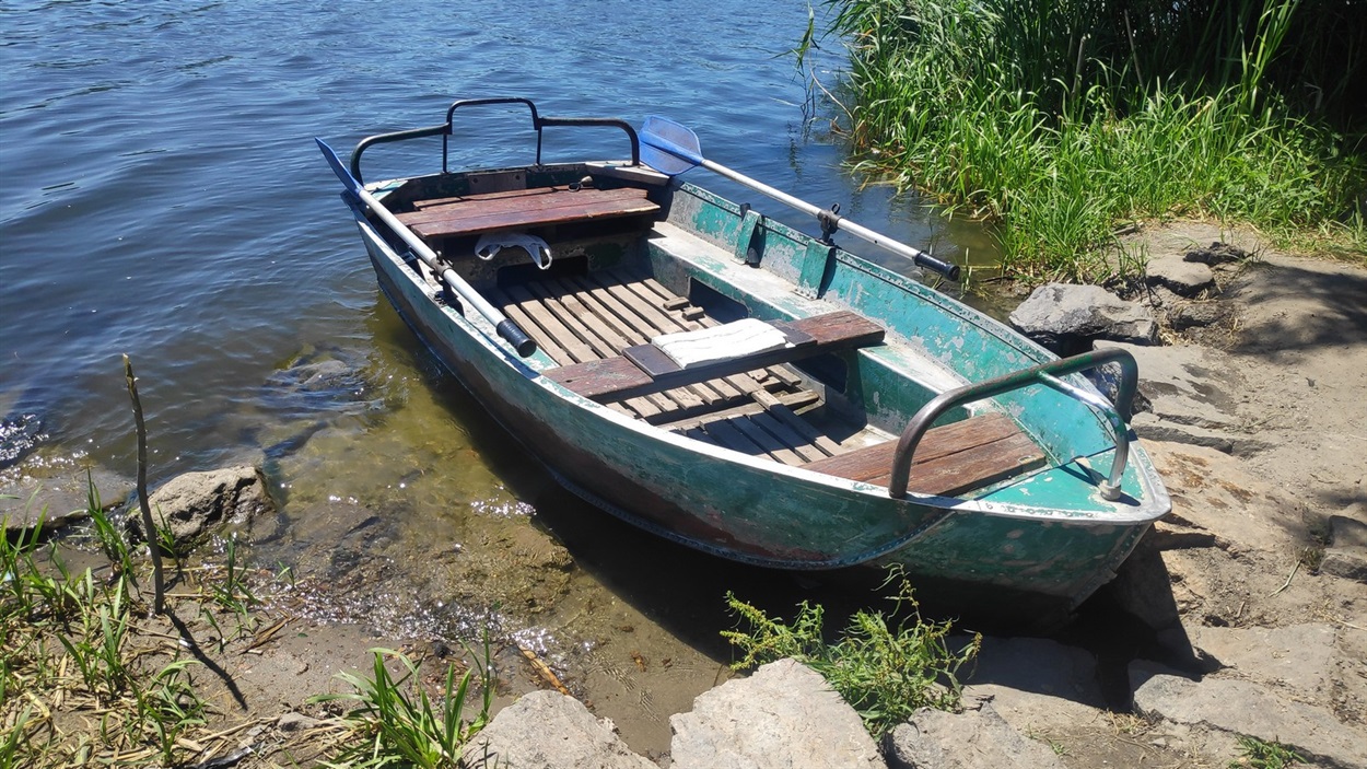 Населенню Херсонщини офіційно заборонили виходити на воду на човнах